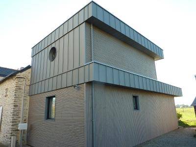 Picaud Couverture - Bardage en zinc pour protéger vos bâtiments de manière esthétique et durable en Loire-Atlantique