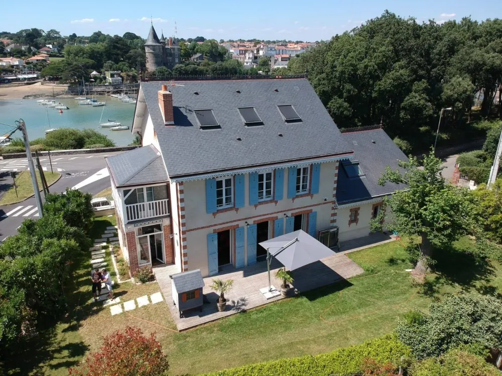 rénovation de toiture à Les Touches